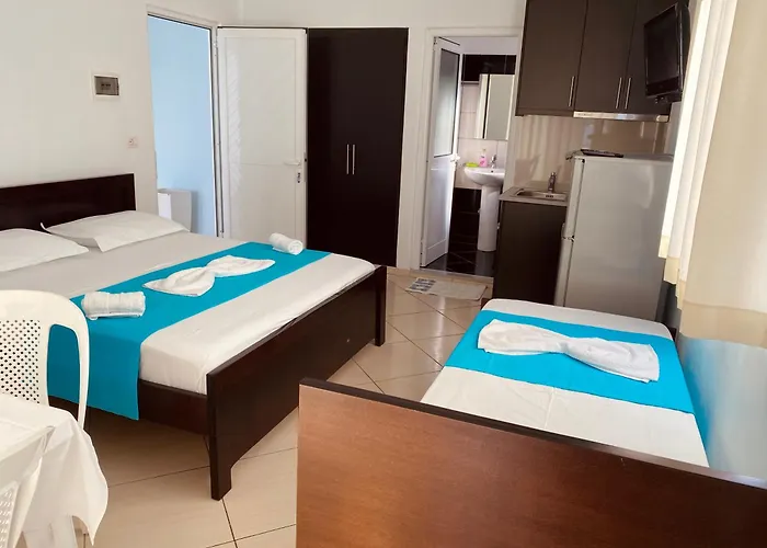 Vila Kloe Апарт-отель Ксамил